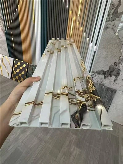 مصنع تصنيع ألواح الجدران الداخلية Wpc/pvc